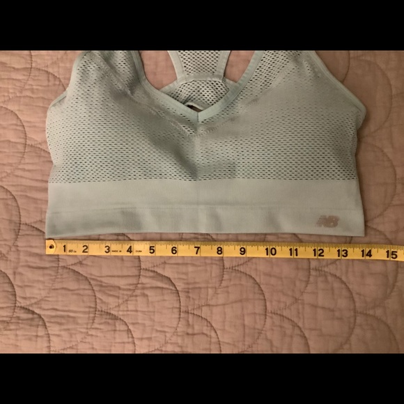 New Balance Sports Bra EUC Size Large - Picture 3 of 3
